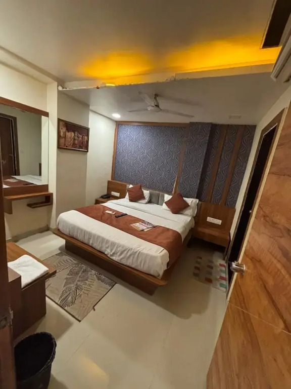 Hotel Red Rose