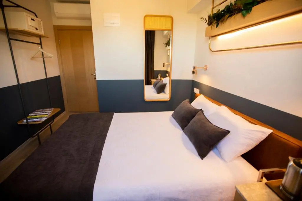 Urla 1867 Hotel