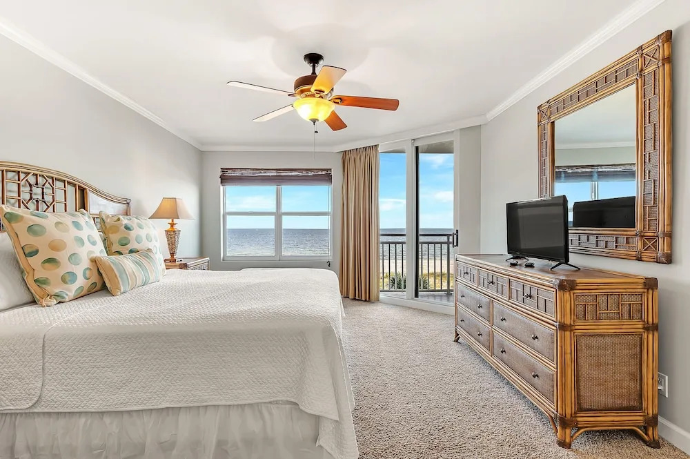 SeaSpray East 323- Gulf Front
