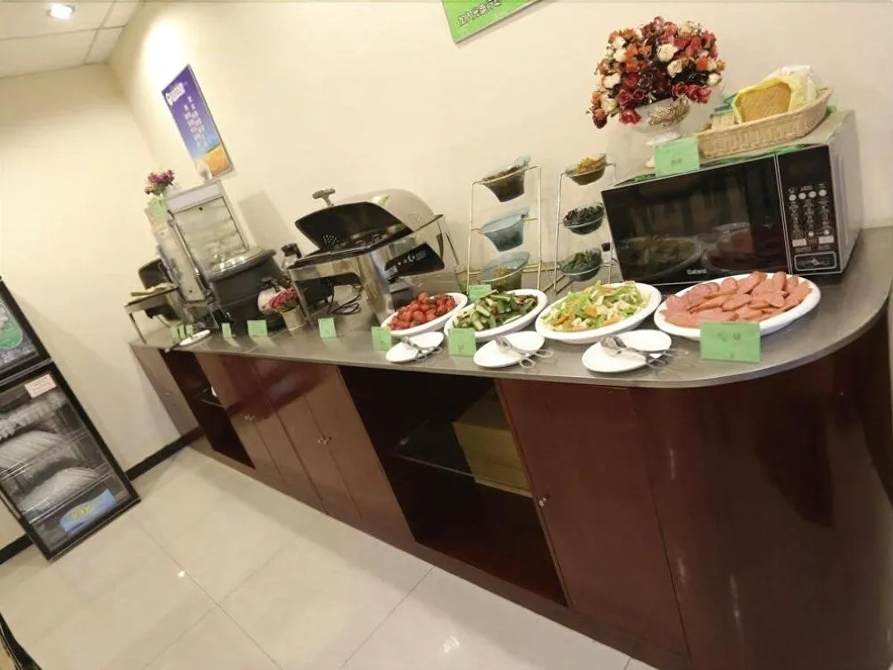 GreenTree Inn Zhejiang Ningbo Dongqian Lake Yinxian Avenue North Mozhi Road Business Hotel