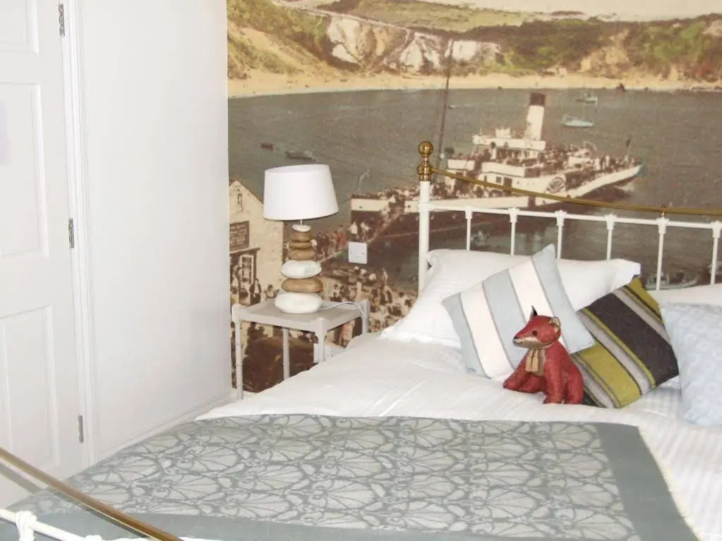 Lulworth Cove Inn