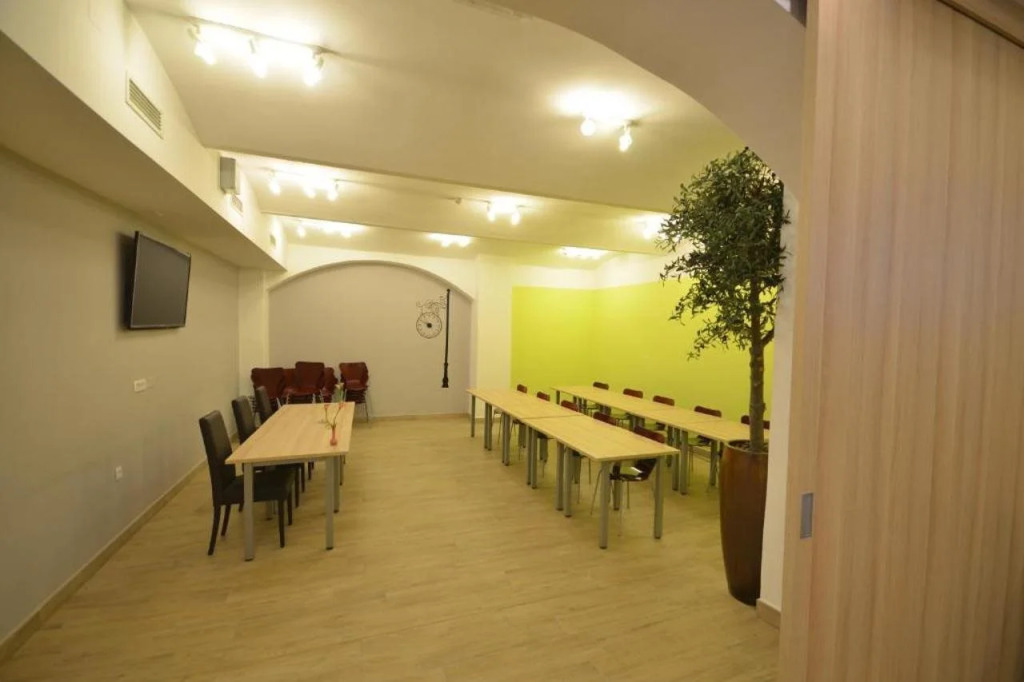 Hotel Emonec