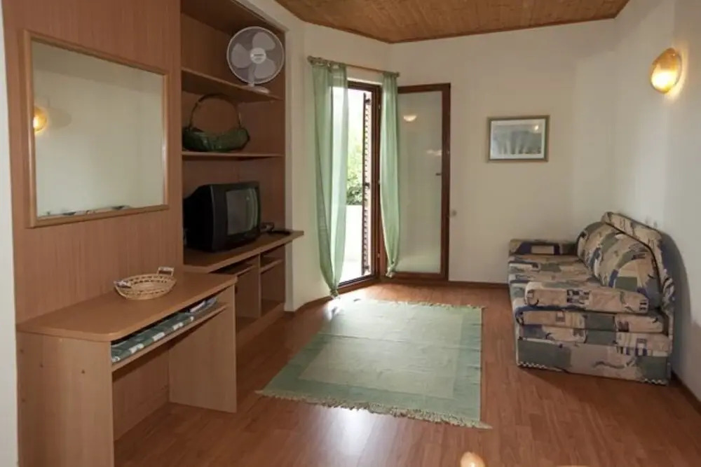 Durda1 - 50 m From Beach - B2
