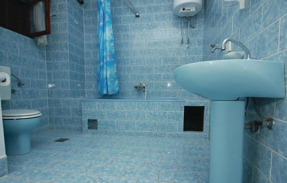 Nice Home in Brna With 3 Bedrooms and Wifi