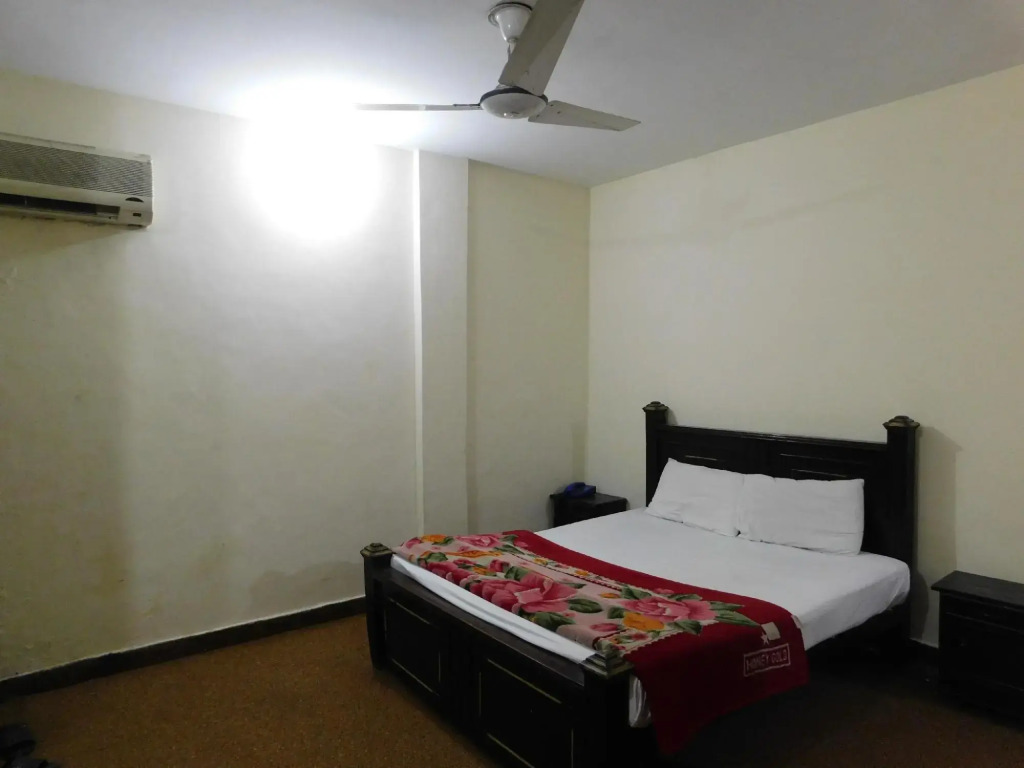 Royal City Hotel