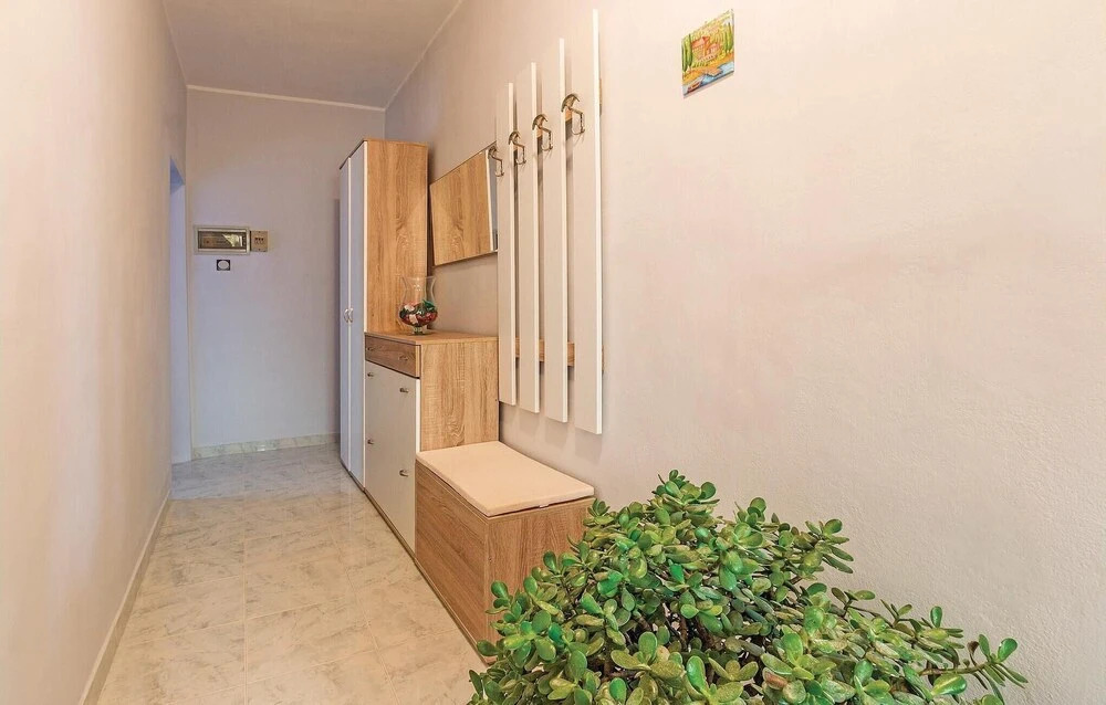 Lovely Home In Sikici With Wifi