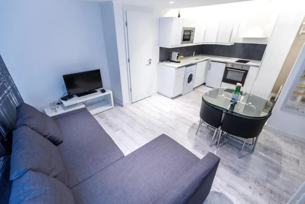 Sleek Minimalist Studio at Inner City