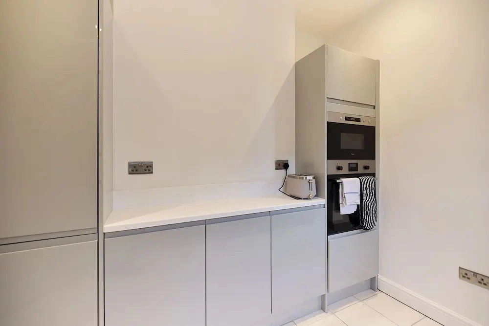 The Streatham Courtyard Nest