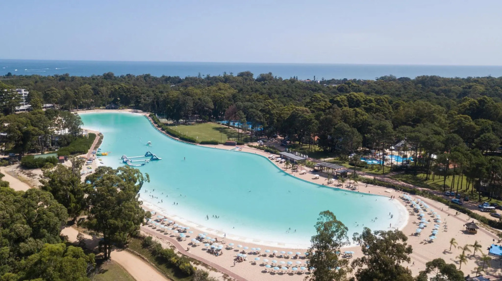 Solanas Green Park & Crystal Beach