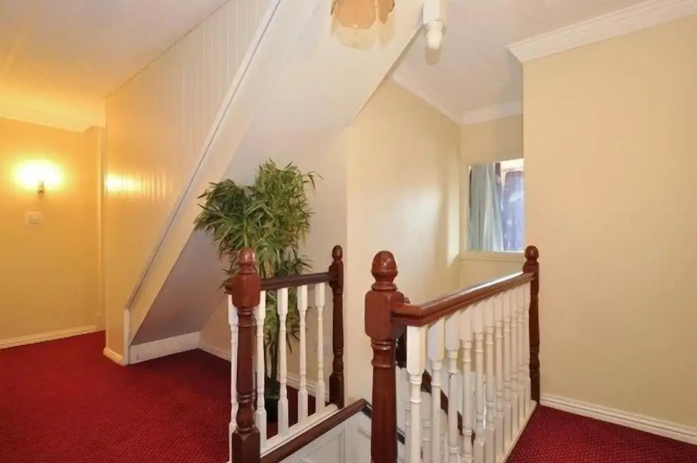 Lynfield Guest House