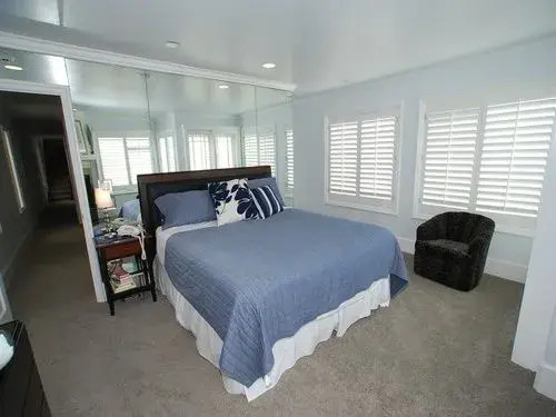 W Ocean Front 68204 by RedAwning