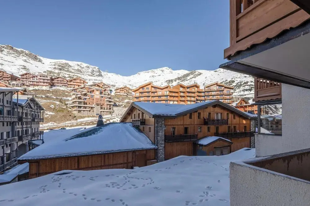 2 Bedroom Apartment With Parking and Balcony