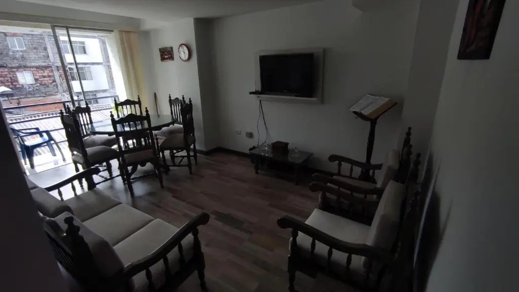 Apartamento Cómodo, Iluminado Y Central En Manizales