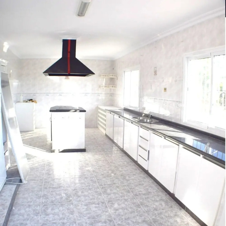 Villa With 3 Bedrooms In Cartama With Indoor Pool And Furnished Terrace 20 Km From The Beach