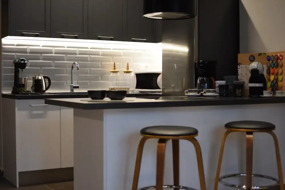 Comely Luxury Apt Must