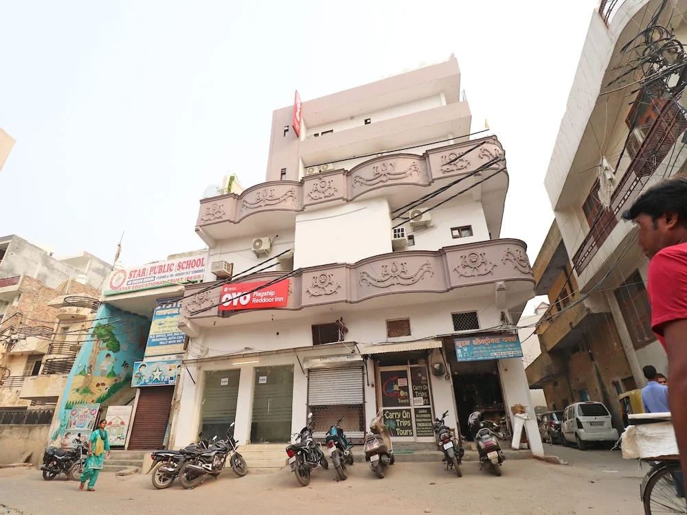 Oyo Flagship 36992 Sidharth Plaza Haiderpur