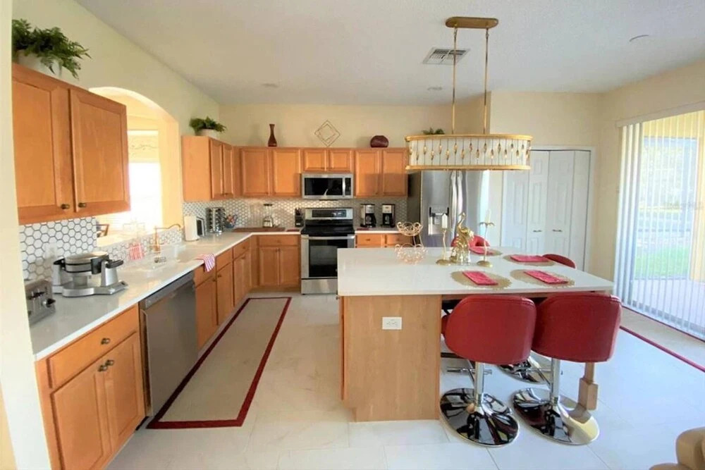 2712 Emerald Island