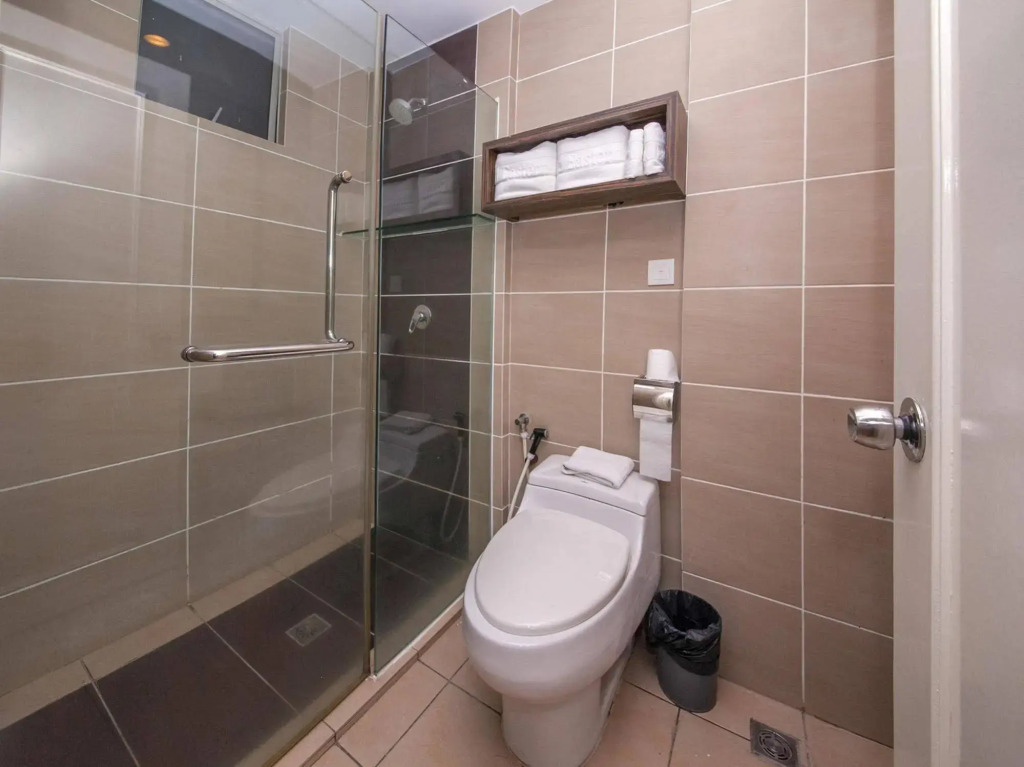 OYO Rooms Bundusan Commercial Centre