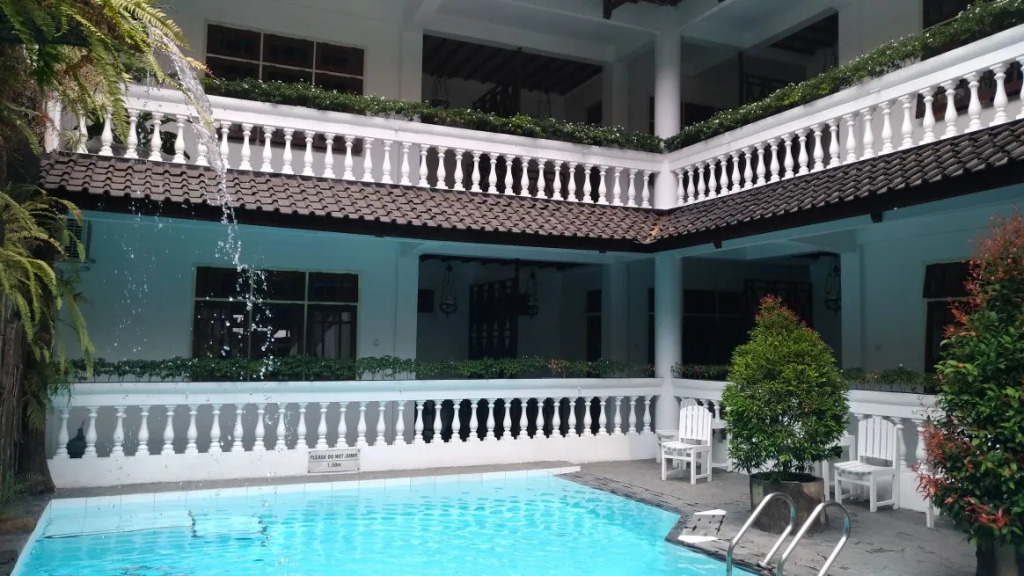Bladok Hotel & Restaurant