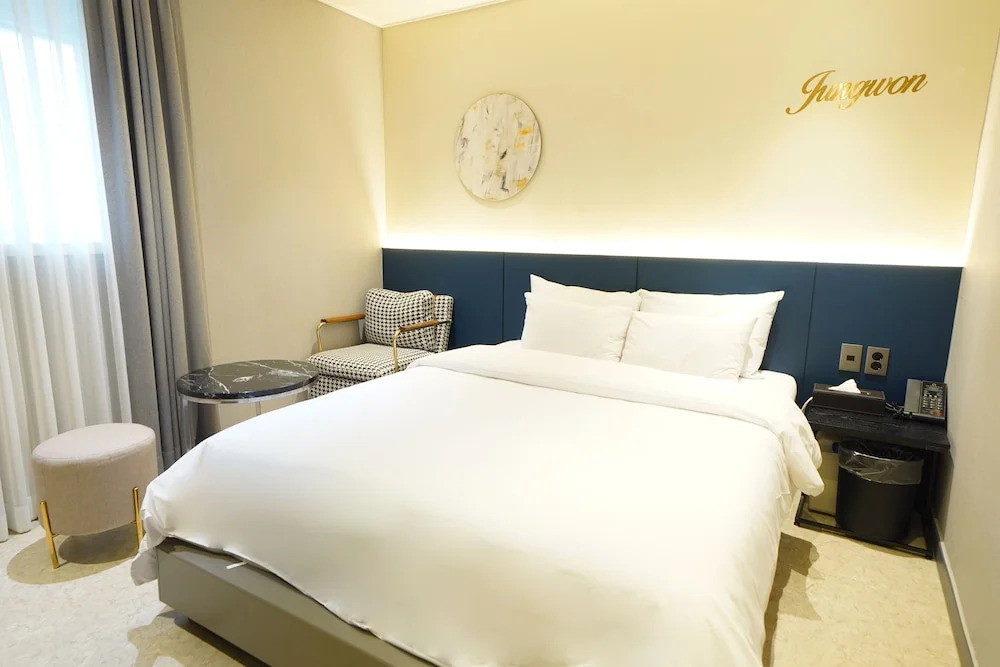 Jungwon Hotel