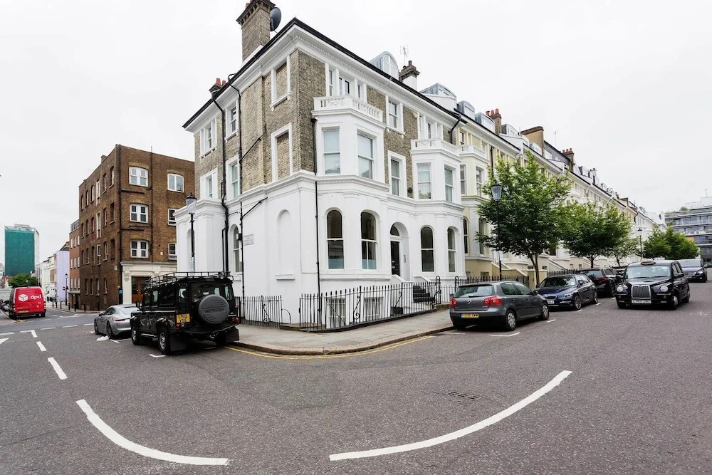Kensington Townhouse Flat