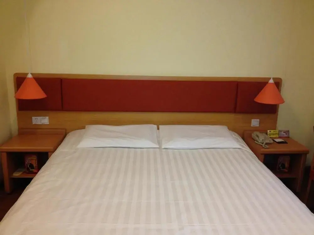 Home Inn Xi'An Keji Road Number Three Gaoxin Yizhong High School
