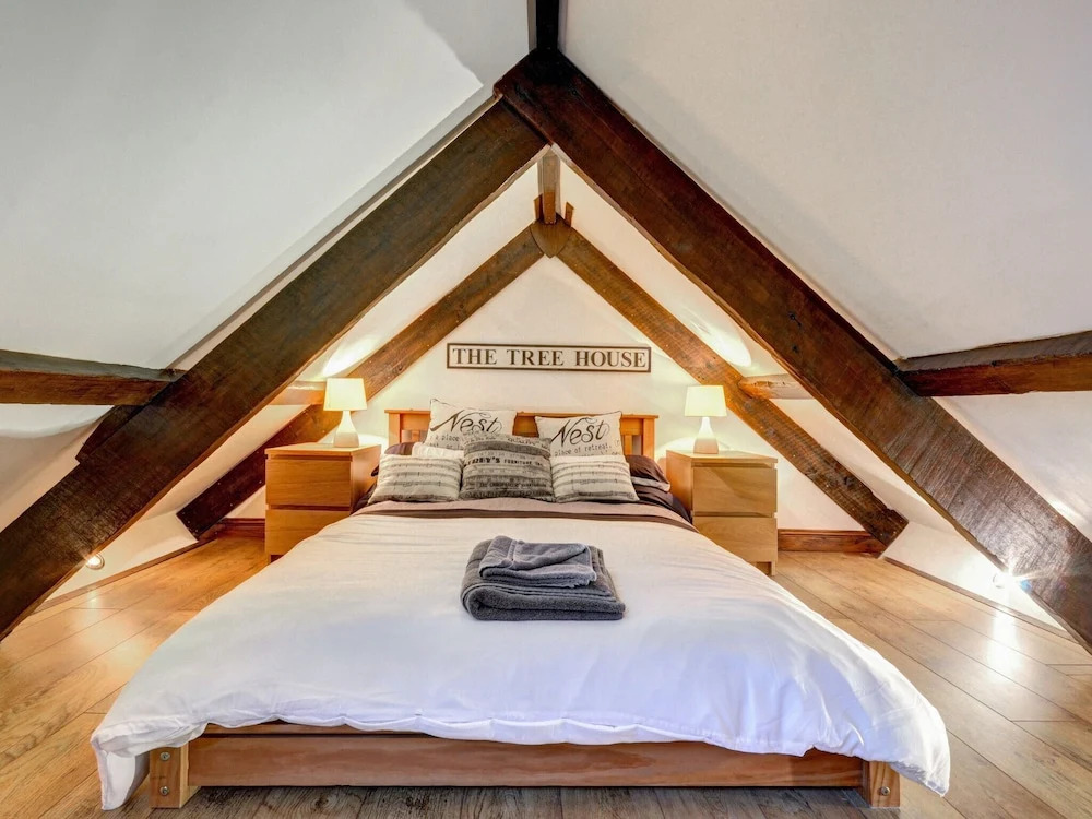 Luxurious Holiday Home Near the Beach at Looe Cornwall