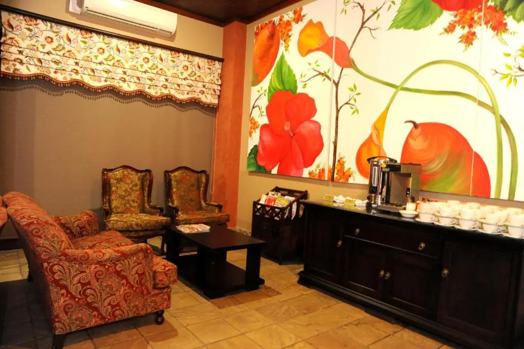 Premier Hotel Anta Boga
