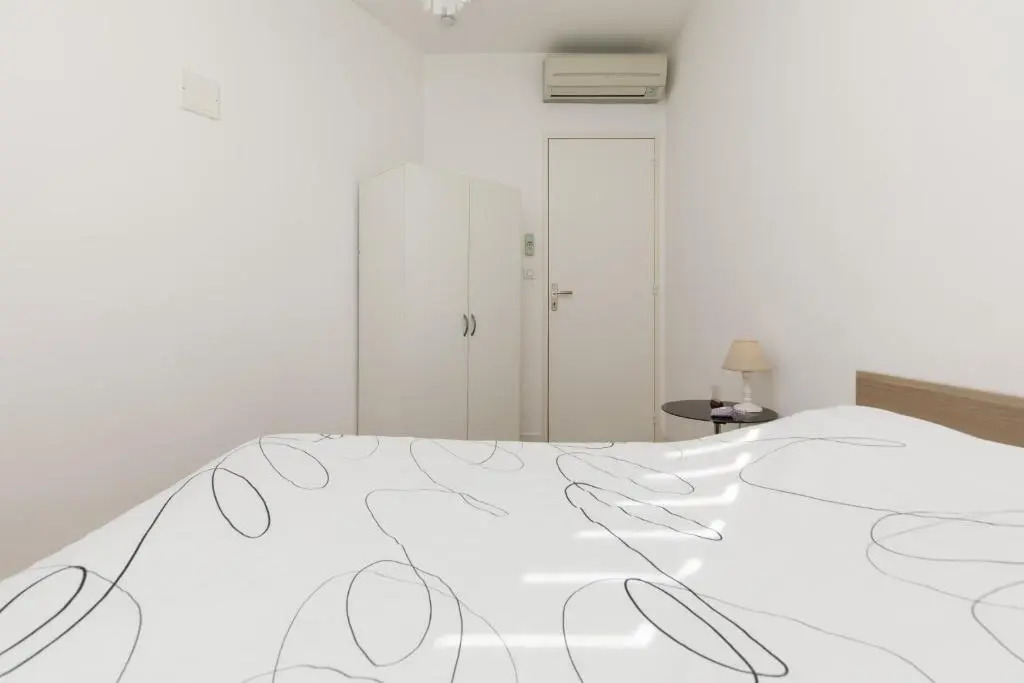 SuperCannes Center - Parking - Spacieux 70 Metres - Clim - Wifi