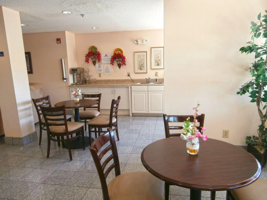 Americas Best Value Inn & Suites-McDonough
