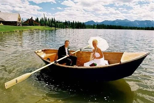Nakoda Lakeside Lodge