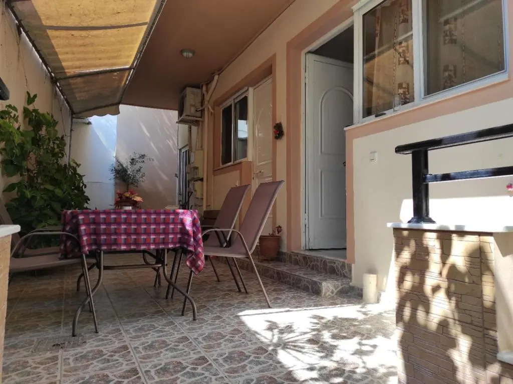 George's & Amalia's appartments 2