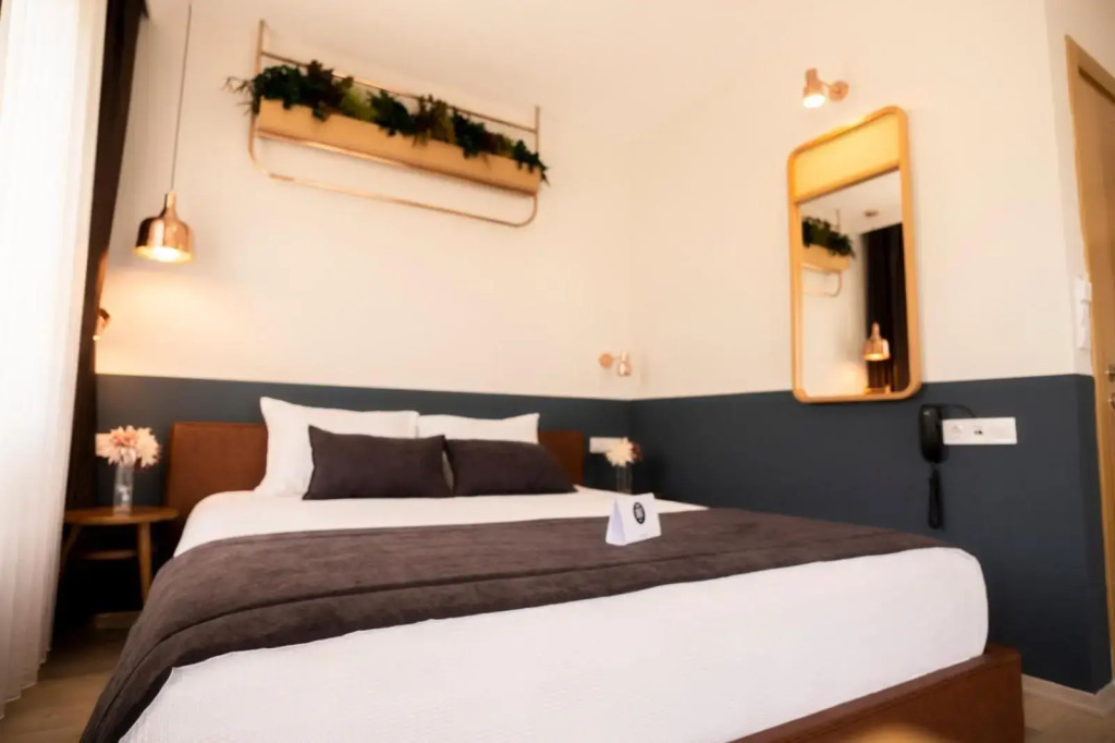 Urla 1867 Hotel