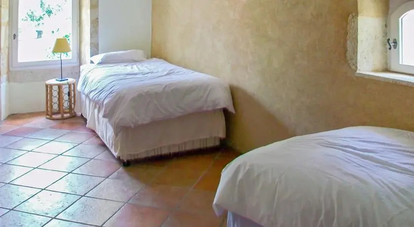 HomeRez - farmhouse Maison Verger