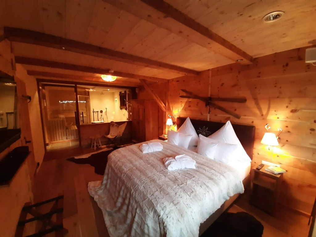 Superior suite with sauna
