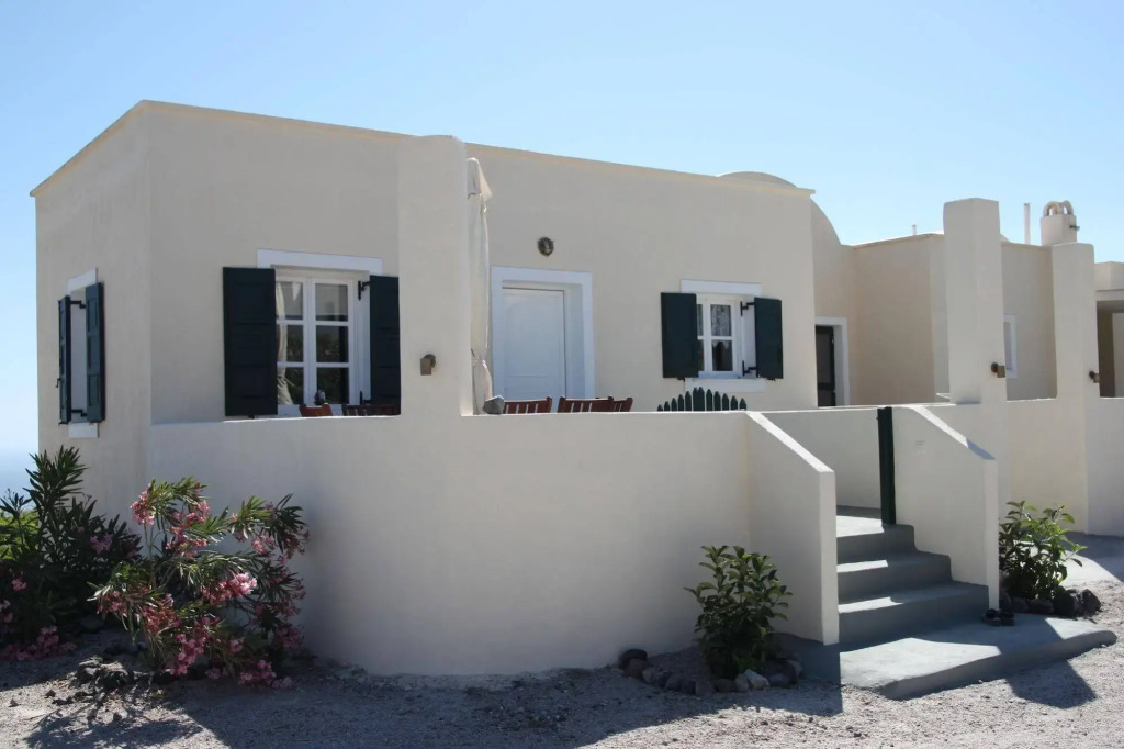 Ampelos Executive Houses