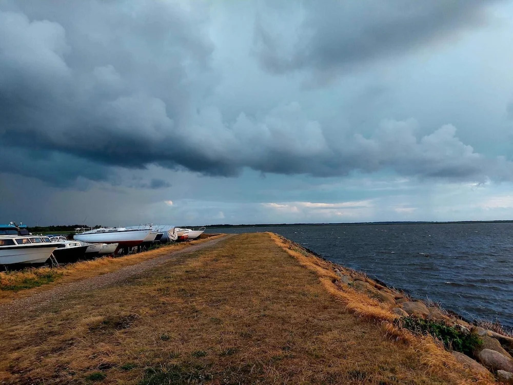 6 Person Holiday Home in Hemmet