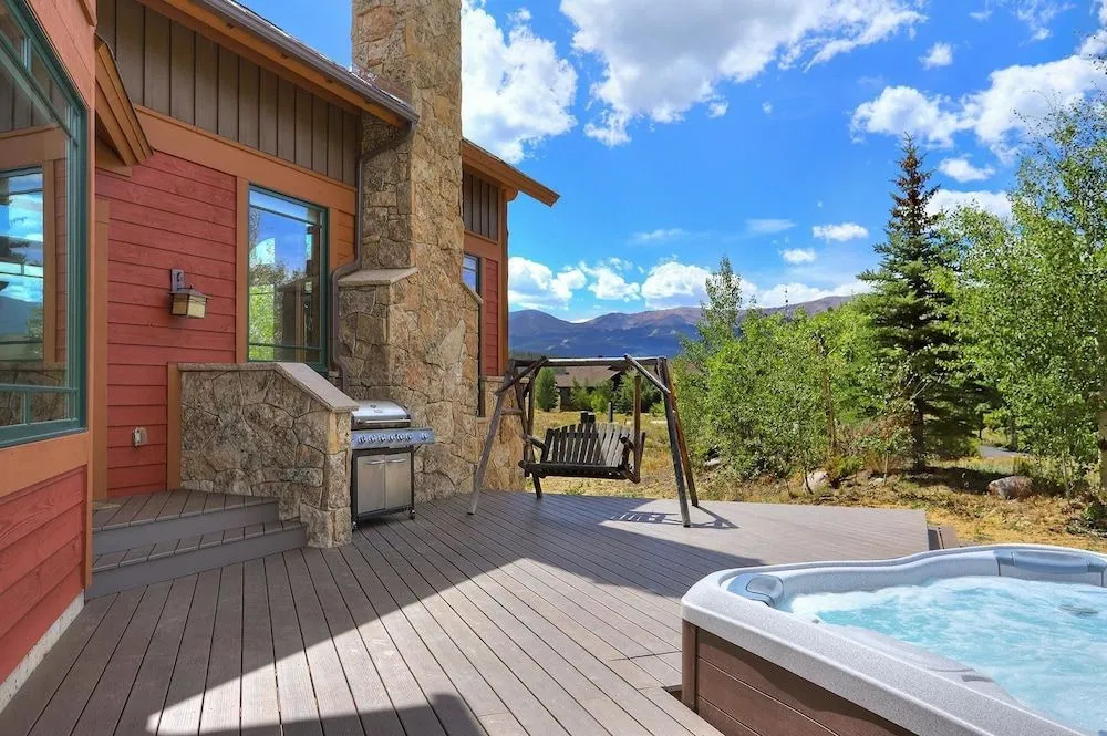Buffalo Lodge by RedAwning