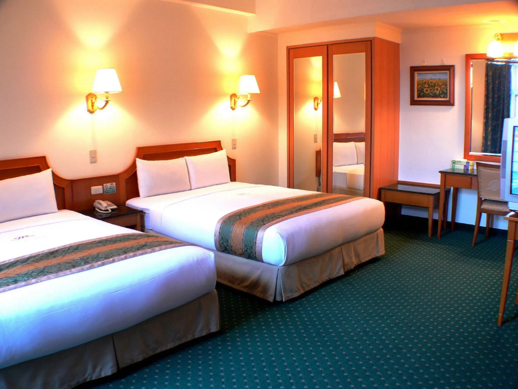 Travel Road Motel