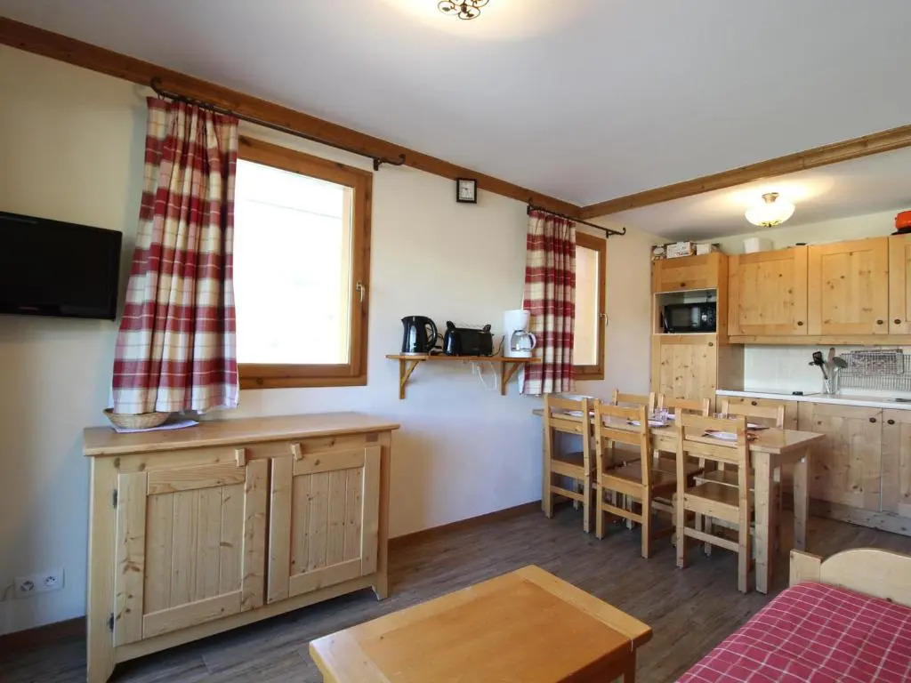 Appartement Lanslebourg-Mont-Cenis, 3 pièces, 6 personnes - FR-1-508-105