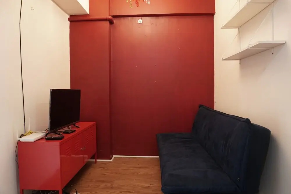 Cozy And Functional 1br Green Pramuka Apartment
