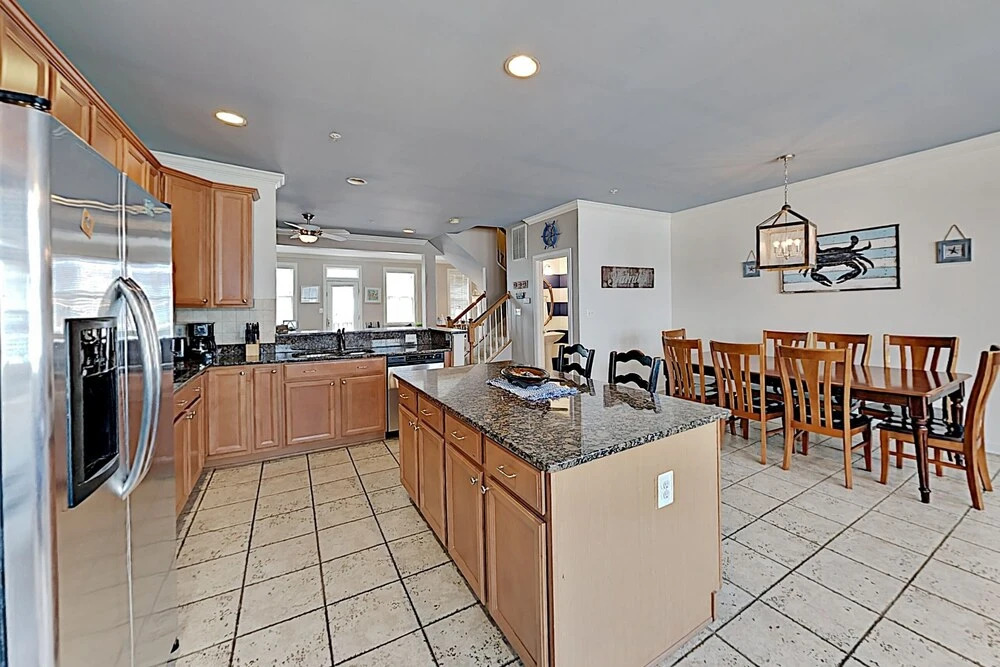 Bay Breeze On Sunset Island 6 Blocks To Ocean 5 Bedroom Townhouse