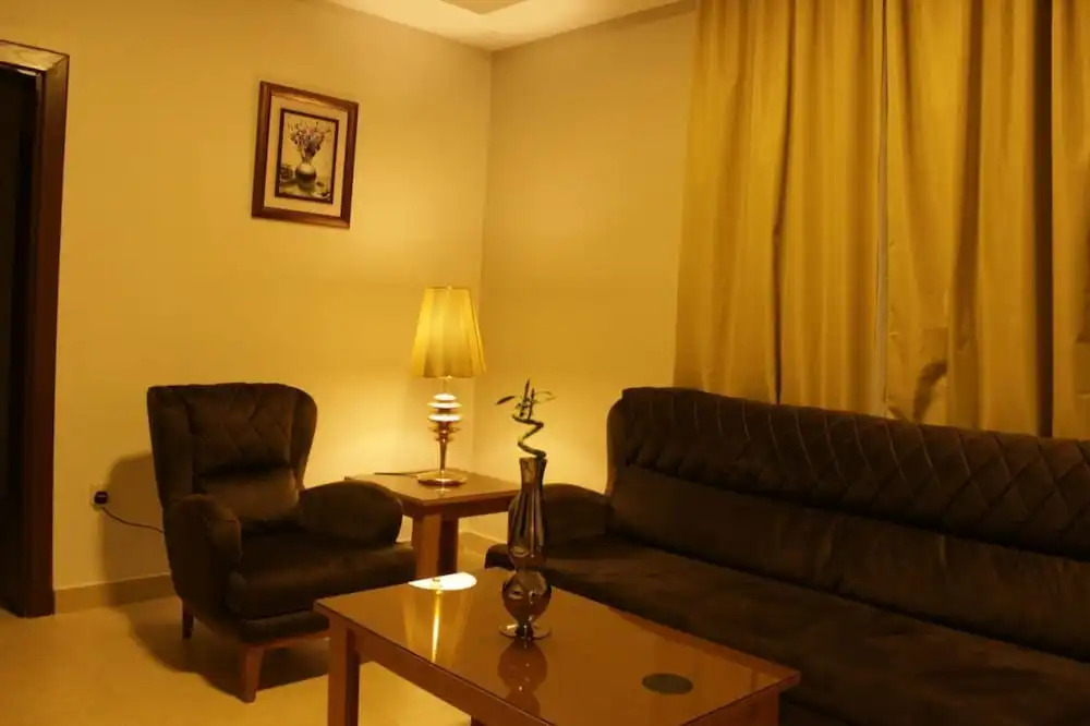 Al Fakhamah Al Masiyah Furnished Units