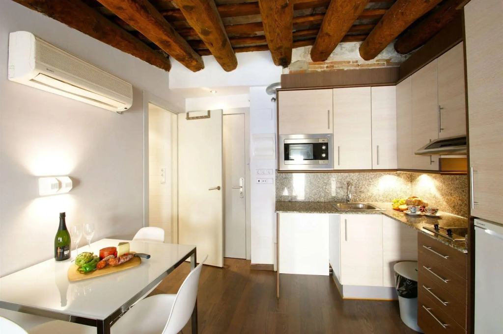 Feel Good Apartments Borne Down Town