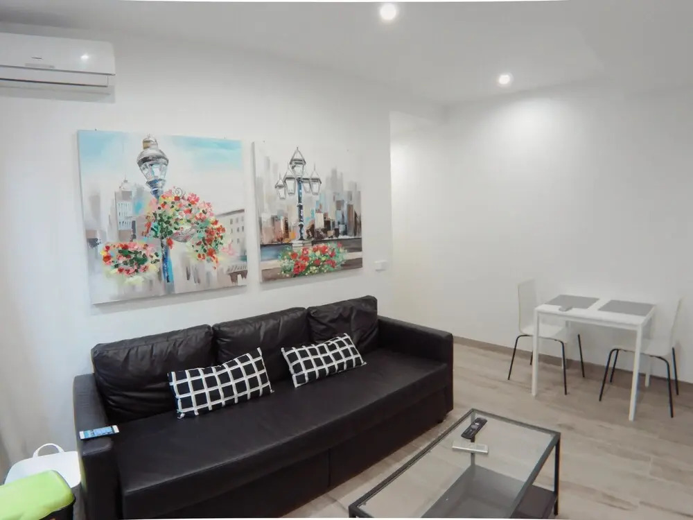 Moderno Apartamento en Bilbao con A/C, WiFi y cama y closet