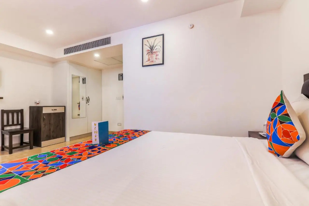 FabHotel Oakwey Inn - Indiranagar