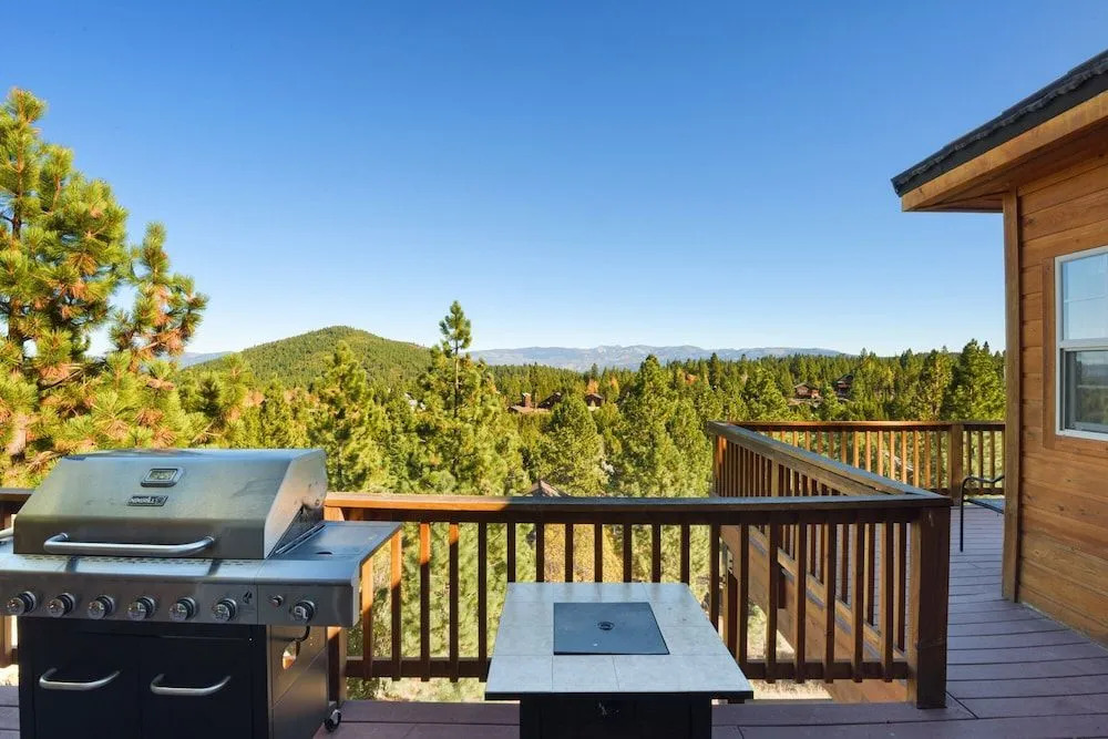 Hilltop Hideaway w/ Game Room & Forest Views!