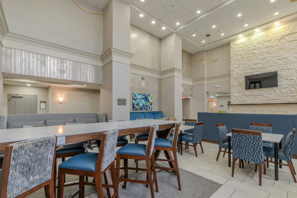 Hampton Inn & Suites-Florence Downtown