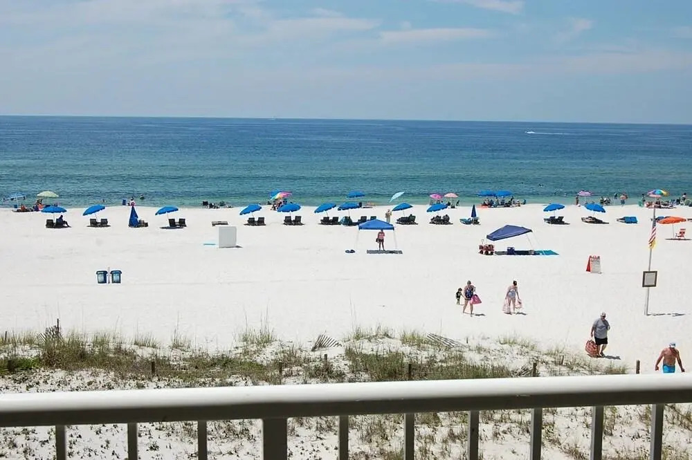 Castaways 3B 2 Bedroom Condo By Redawning