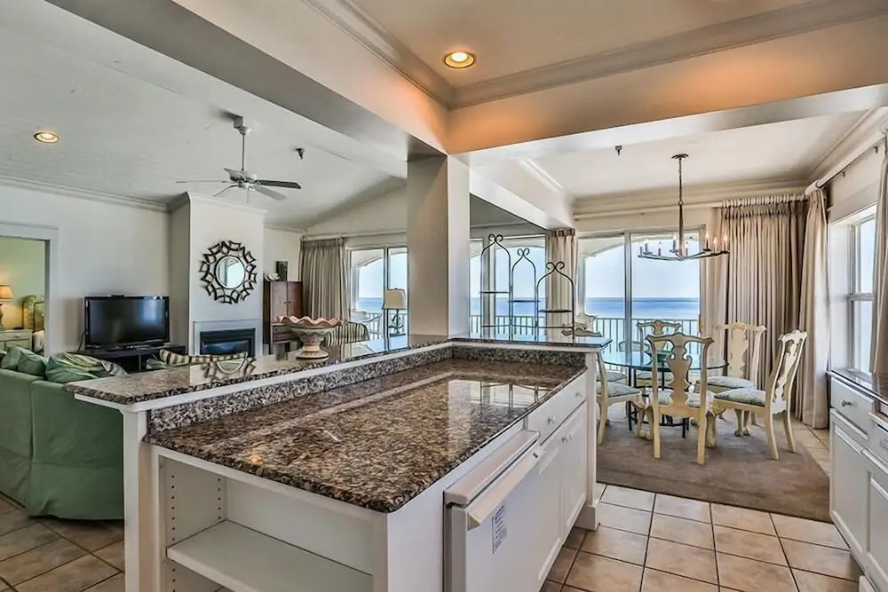 SEAVIEW I UNIT 300 4 Bedroom Holiday Home by Five Star Properties